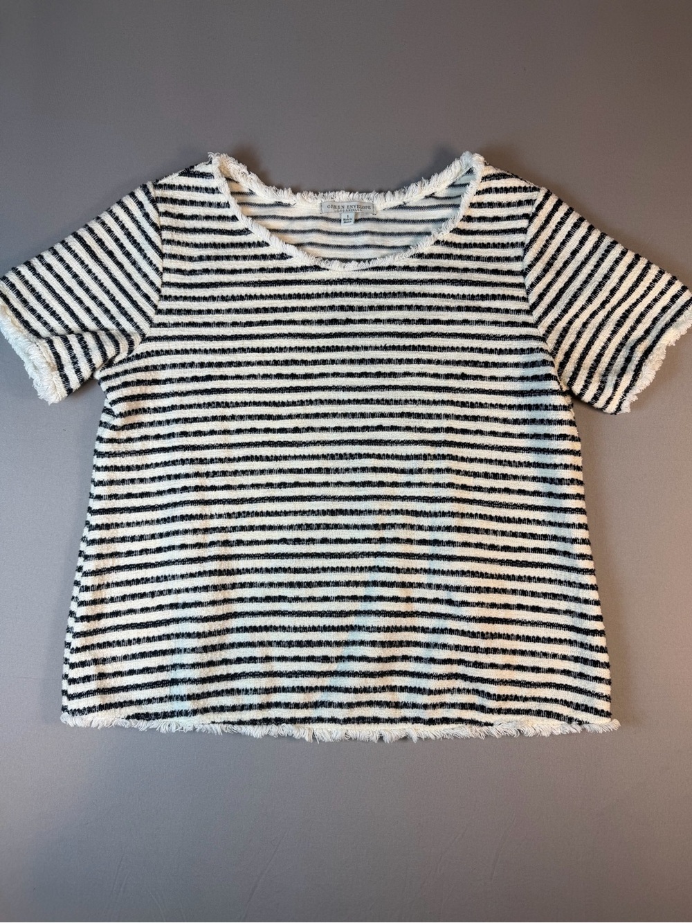Green Envelope Size L Striped Short Sleeve Sweater Top Raw Hem Black and White - Picture 2 of 6